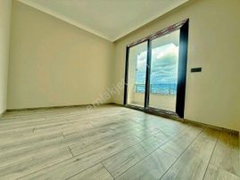 Uytundan Edremit Merkezde Yerden Isıtmalı 3+1 Dubleks Daire