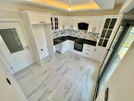 ✨akçay Ay Emlak'tan✨güre'de Kendine Ait Geniş Bahçeli Satılık 7+1 Tasarım Müstakil Villa