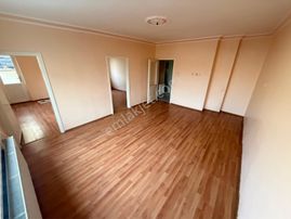 Sıla'dan Plevne'de 3+1 Ön Cadde Cepheli Yapılı Kiralık Daire!