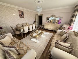 Şahintepe Mah. Havuzlu Site İçerisine 3+1 Satılık Bakımlı Daire