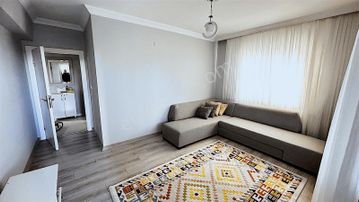 Fsn Den Cadde Üstü 1.kat Full Yapı Çift Balkon Çift Banyolu 3+1