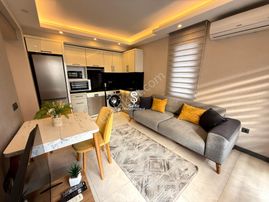 Alanya Güllerpınarı'nda 1+1 Full Lüks Eşyalı Denize 200 Metre Kiralık Daire