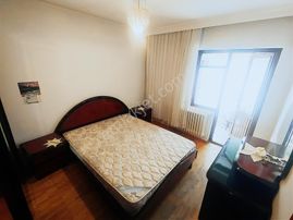 Asansörlü Satılık Daire 3+1 Site İçerisinde Metroya Yakın Manzra