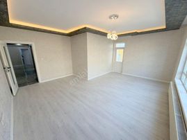 Şafak'tan Pınarbaşı'nda 3+1 Bağımsız Orta Kat Ultra Lüks Yapılı