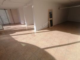 Pendik Esenyalıda İskanlı Satılık Krediye Uygun 60m2 Dükkan