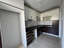 Güler'den Kapalı Mutfak Kiralık 2+1