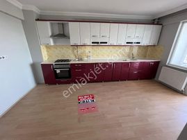 Üniversite Yolunda 3+1 Ara Katta Satılık *** Burcu Emlak