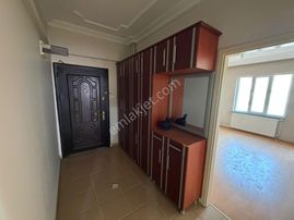 Mevsim Gayrimenkulden Yeni Mahallede Kiralık 3+1 Daire