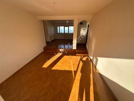 Sahibinden Kiralık Fırsat Daire 3+1 Doğalgazlı Asansörlü Merkezi Konum'da