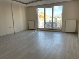 Truva // Onur Gündüzcü'den Salon Mutfak Ayrı Fatih Cd'sinde 2+1