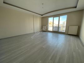 Truva // Onur Gündüzcü'den Salon Mutfak Ayrı Fatih Cd'sinde 2+1