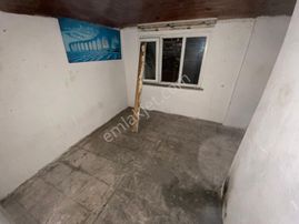 Emin Emlak'tan Fırsat Çamçeşmede Caddenin Hemen Yanında 20m² Arsa Hisseli 1+1