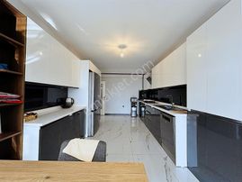 İmir Emlak'tan Sıfır 4+1 Ultra Lüks Eşyalı 12.kat Satılık Daire