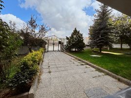 Çankaya'da Site İçerisinde Yapılı 5+2 Dubleks Satılık Daire