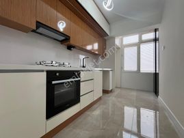 Cantan Emlakdan Akçay Yeni Mahalle Denıze 50mt Lüks Yapılı 3+1 Daire