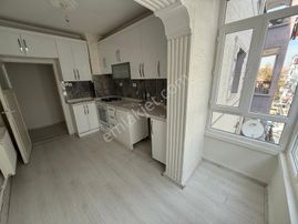 Sincan Mareşal Ç. Mh De 3+1 Ara Katta Ful Yapılı Daire