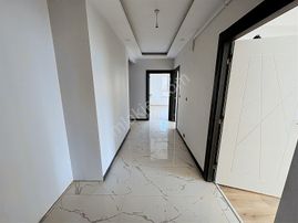 Turkuaz'dan Tuzlugöl'de Site İçinde Aydınlık 3+1 Kiralık