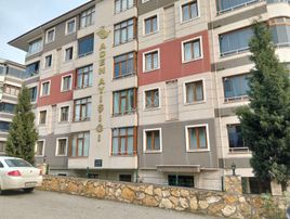 Karabük Aydınlıkevler Mahallesinde Aden Ayışığı Sitesinde Ara Kat 3+1 Daire Satılıktır