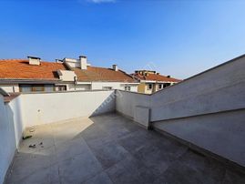 Zenith Real Estate Plevne Mh 2+1 Dubleks , Teraslı Kiralık Daire