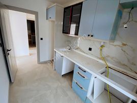 Zenith Real Estate Bahçelievlerde Satılık Geniş Ayrı Mutfak 1+1