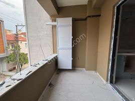 Zenith Real Estate'den Paşaalanı Mh. Satılık Ara Kat 3+1 Daire