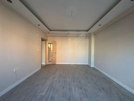 Zenith Real Estate'den Paşaalanı Mh. Satılık Ara Kat 3+1 Daire