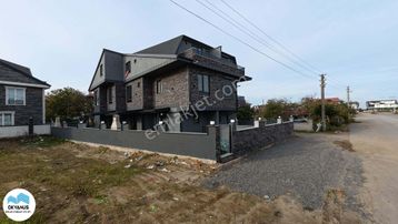 Sakarya Kocaali De Köşe Parsel Havuzlu 4+1 Müstakil