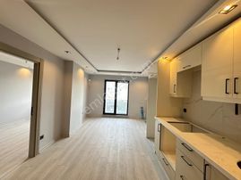 Silahtarağa'da Satılık Butik Site İçerisinde 1+1 Daire