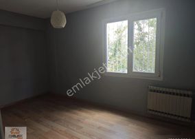 Basınsitesi'nin En Güzel Sokağında Otoparklı Doğalgazlı Köşe 3+1