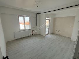 Çorum Cengiz Yapı-yavruturna Orta Okulu Civarı Satılık 1+1 Daire