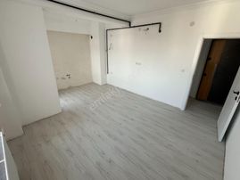 Çorum Cengiz Yapı-yavruturna Orta Okulu Civarı Satılık 1+1 Daire