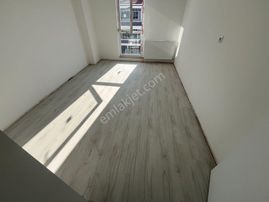 Çorum Cengiz Yapı-yavruturna Orta Okulu Civarı Satılık 3+1 Daire