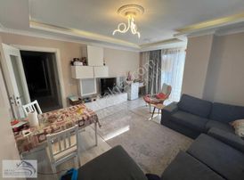 Küçükçekmece Fatih Mahallesi 3+1 Ön Cephe İskanlı Daire