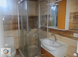 Kayışdağı 7tepe Üni. Ana Kapısına Çok Yakın 2+1 85m2