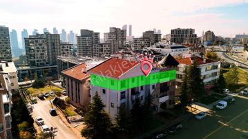 Konrad Adenauer Caddesinde Satılık Lüks 4+1 Tam Kat Daire