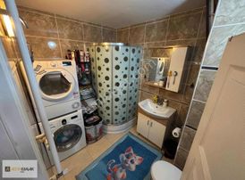 Topçularda Bağımsız 3 Katlı Satılık Müstakil Ev