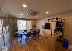 Maslak 1453'te Eşyasız Özel Tuvaletli & Klimalı 2 Bölmeli Ofis