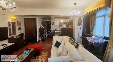 Araphasan Mahallesinin En Güzel Sokağında Satılık 2+1 Daire