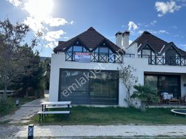 Çiğli Sasalı'da Site İçerisinde Kiralık Lüks 4+1 Dubleks Villa