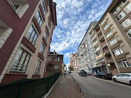 İzmit Rasathane Caddesi Full Eşyalı 1+1 Arakat Daire