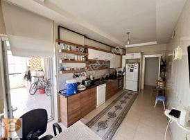 Karataş'ta Merkezi Konumda Ara Kat Kiralık 3+1 Daire