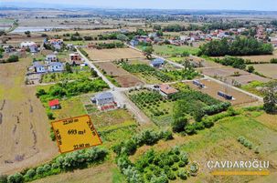 Acill Yörükler'de Fırsat İkiz Villalık 693 M² Satılık Arsa