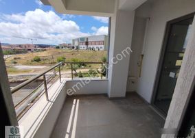 Ayvacık Hamdibey Mahallesinde Çamlık Bölgesi Satılık 2+1 Daire