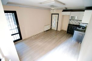 🛑🛑aktiften Akçay'da Satılık Merkezi Konumda Çift Balkonlu Şık 2+1 Daire