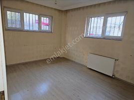 Altınşehirde Satılık İskanlı 2+1 Krediye Uygun Bahçe Kat