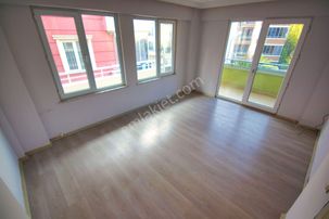 🛑🛑aktif'ten Akçay'da Satılık Ayrı Mutfaklı Ön Cephe Çift Balkonlu Arakat 2+1daire