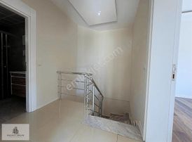 Konyaaltında 3+1 Çok Kullanışlı Kombili 2 Banyolu Geniş Teraslı