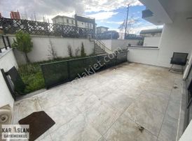 Başiskele Fatihte Satılık 3+1 Ferah Bahçe Dublex