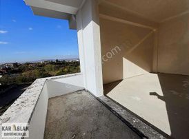 Başiskele Fatih'te 3+1 Satılık Bahçe Kullanımlı Geniş Daire