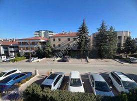 Gop Kumkapı Sokak Net 150 M2 1. Kat Ön Cephe Satılık 3+1